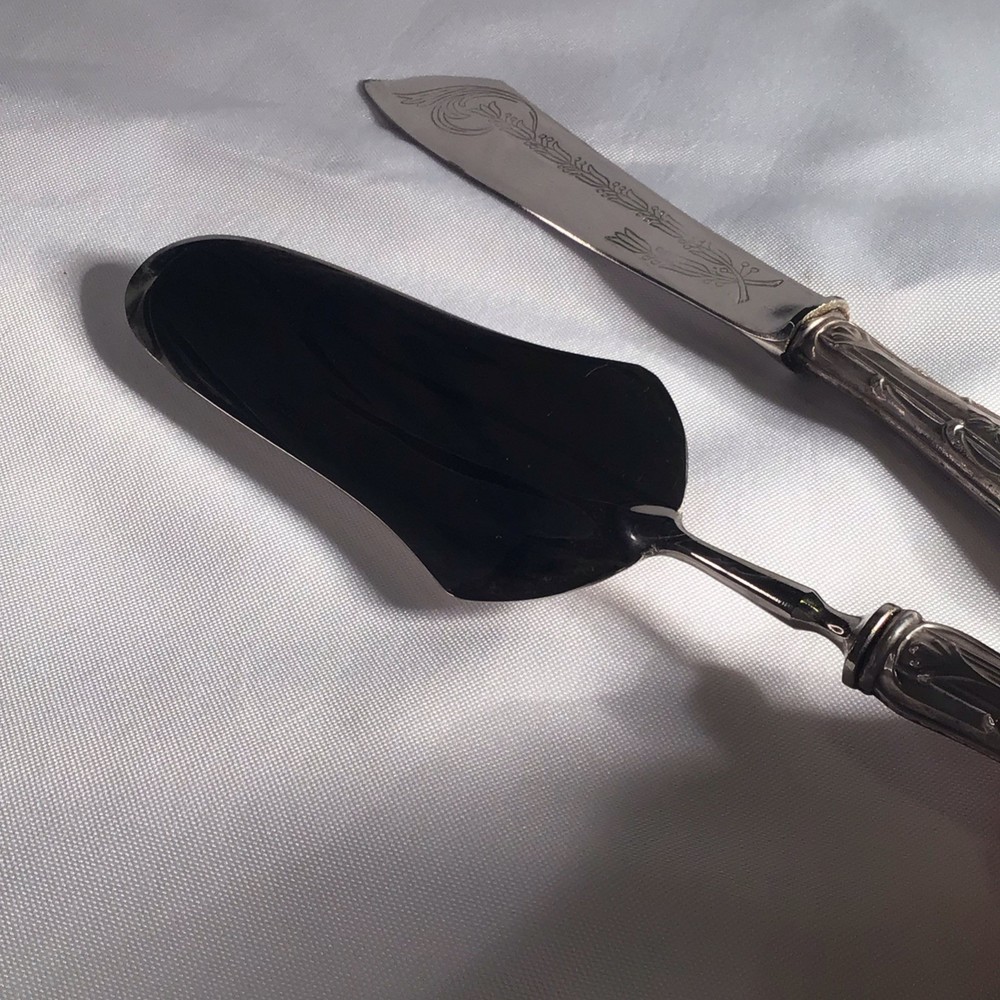 OLD CAKE SLICER AND SERVER, SILVER PLATED, HIGHLY DETAILED