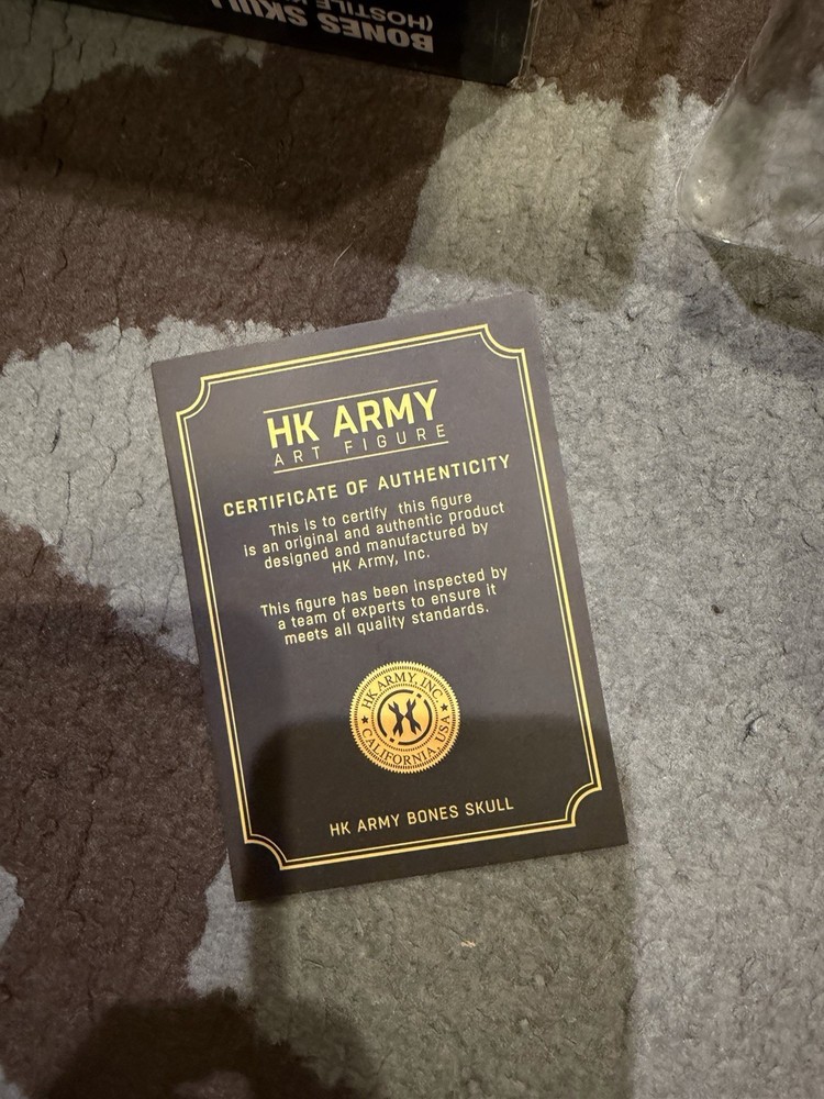 HK ARMY SKULL BONES FIGURE!