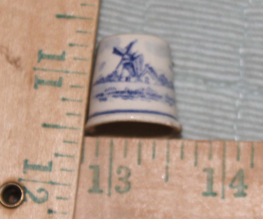 Windmill Blue & White Holland Ceramic Thimble Fast Shipping