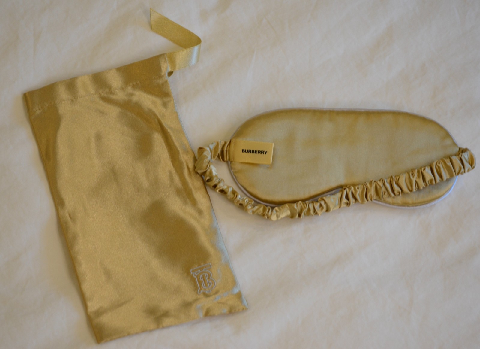 Burberry Beauty Silky Padded Travel Sleep Eye Mask With Pouch & Gift Paper Bag