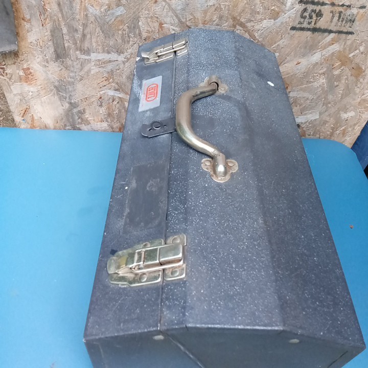 20" Cantilever Four Tray Tool Box