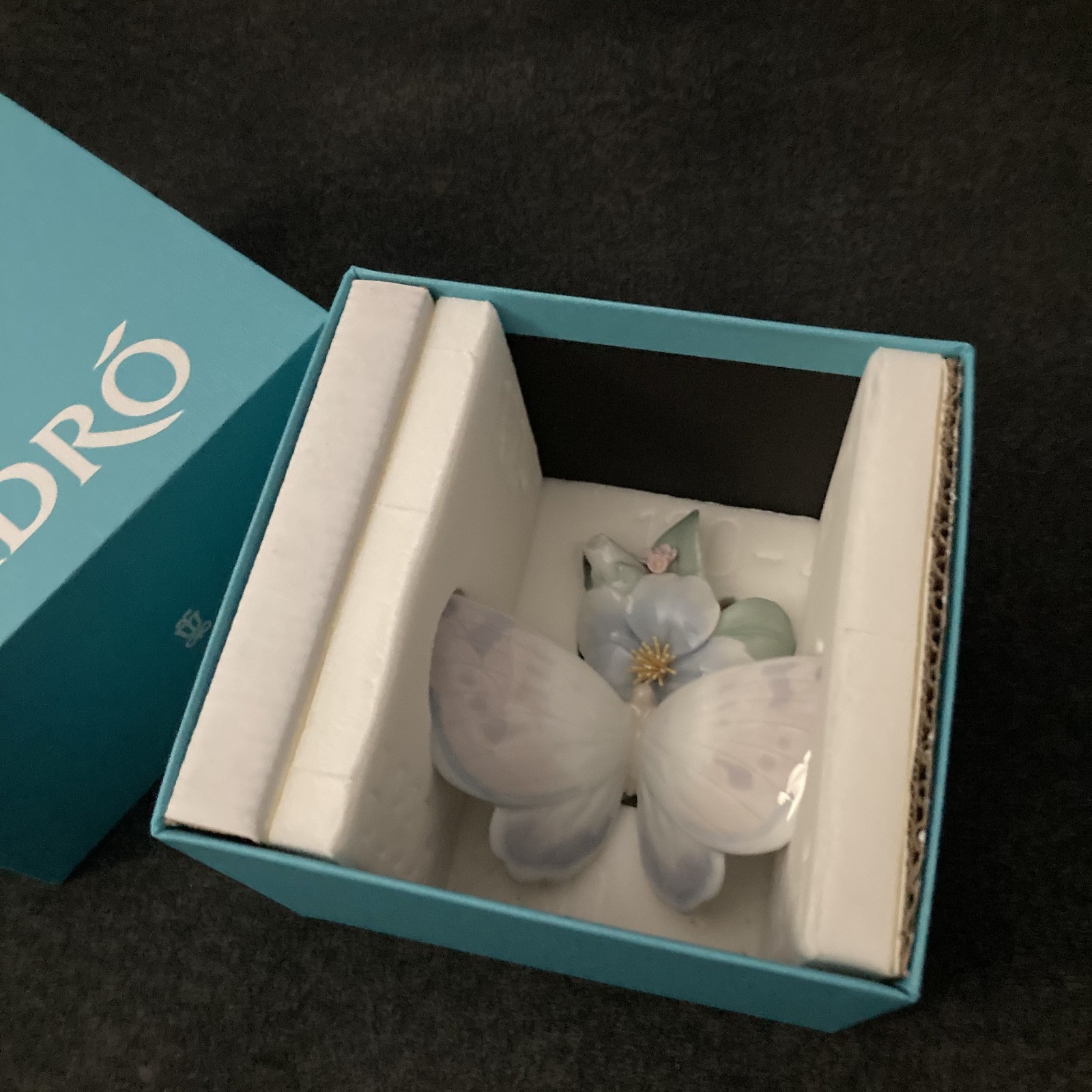 LLADRO Butterfly Figurine #06330 "Refreshing Pause" New in Box