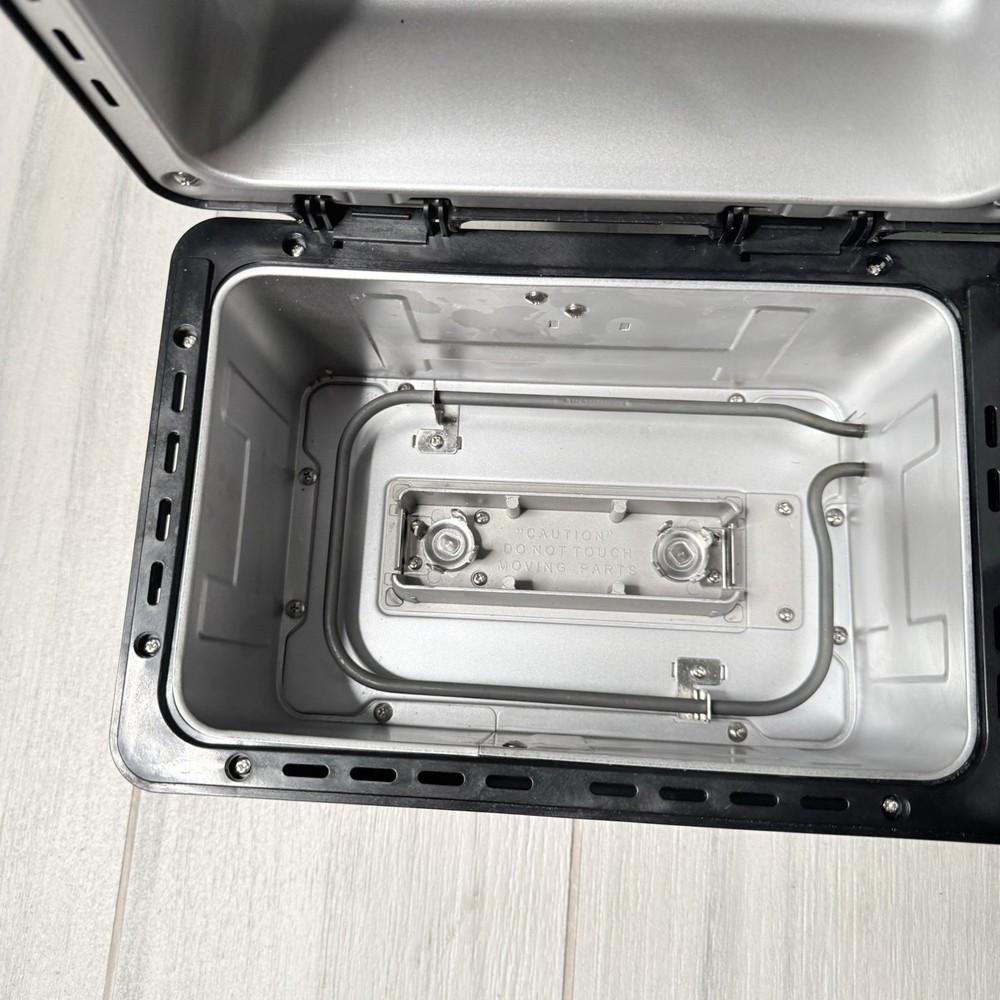 Zojirushi Supreme Breadmaker BB-CEC20BA *USED