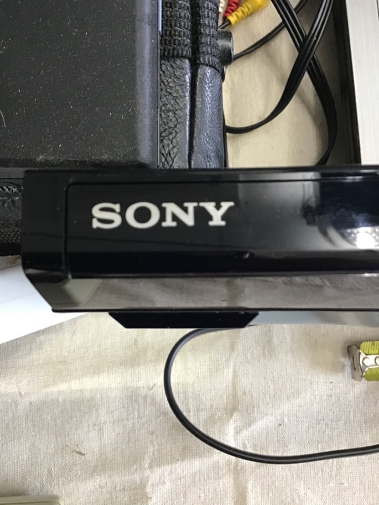 Sony DVPSR510H DVD Player w/remote