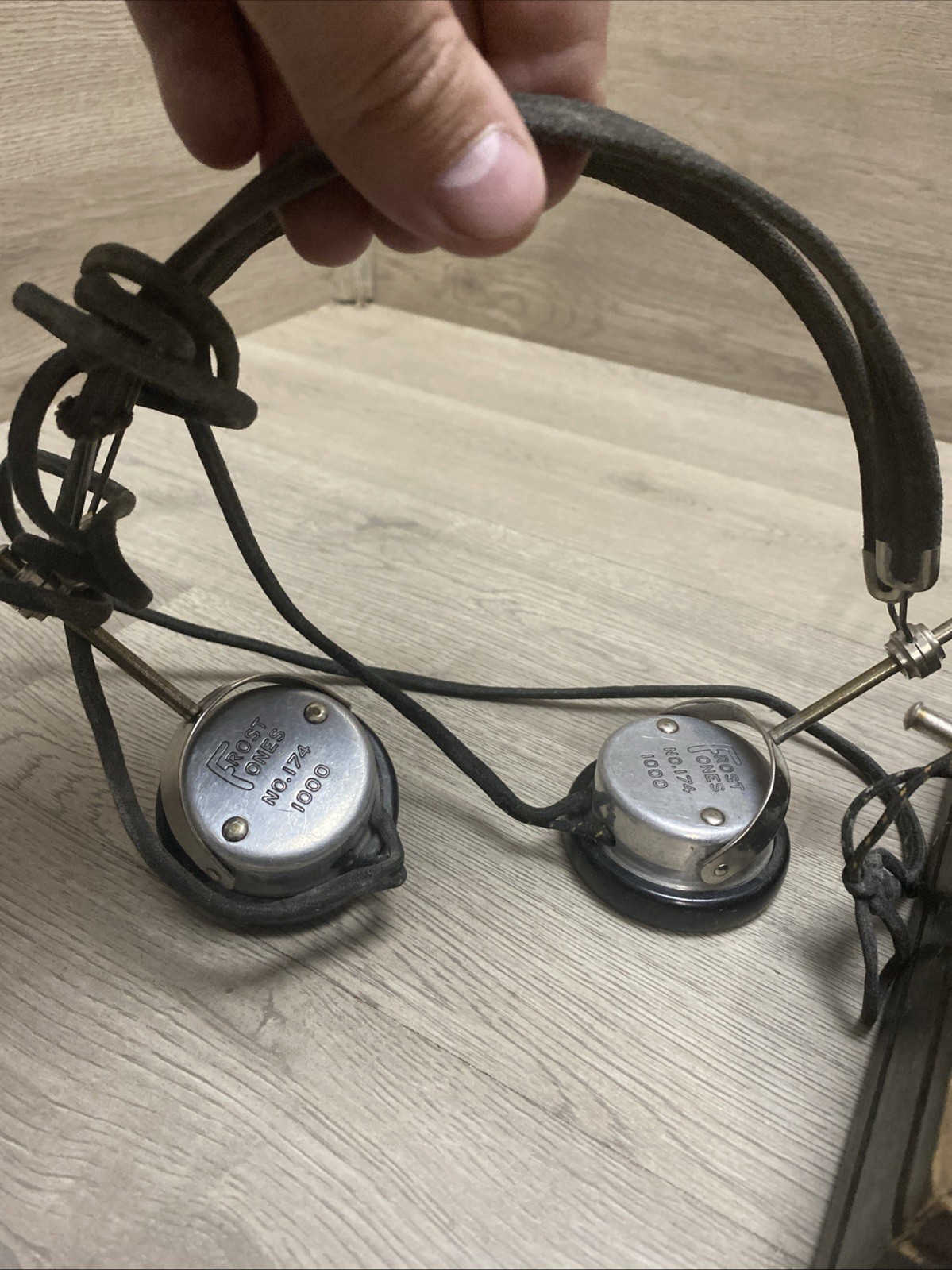 1920'S STEINITE LABORATORIES CRYSTAL COMMUNICATION SET W: 2 HEADSETS