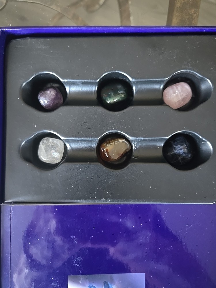 💥 Crystal Healing Set by Liz Simpson