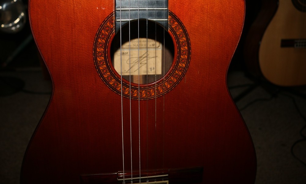 Vintage Ramirez 1A classical guitar 1973