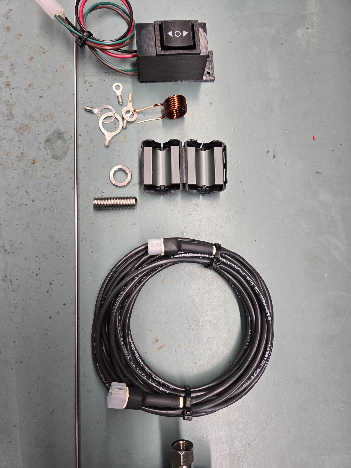 Tarheel Designs Little PRO-HP motorized antenna...High Power 10 -40 meters