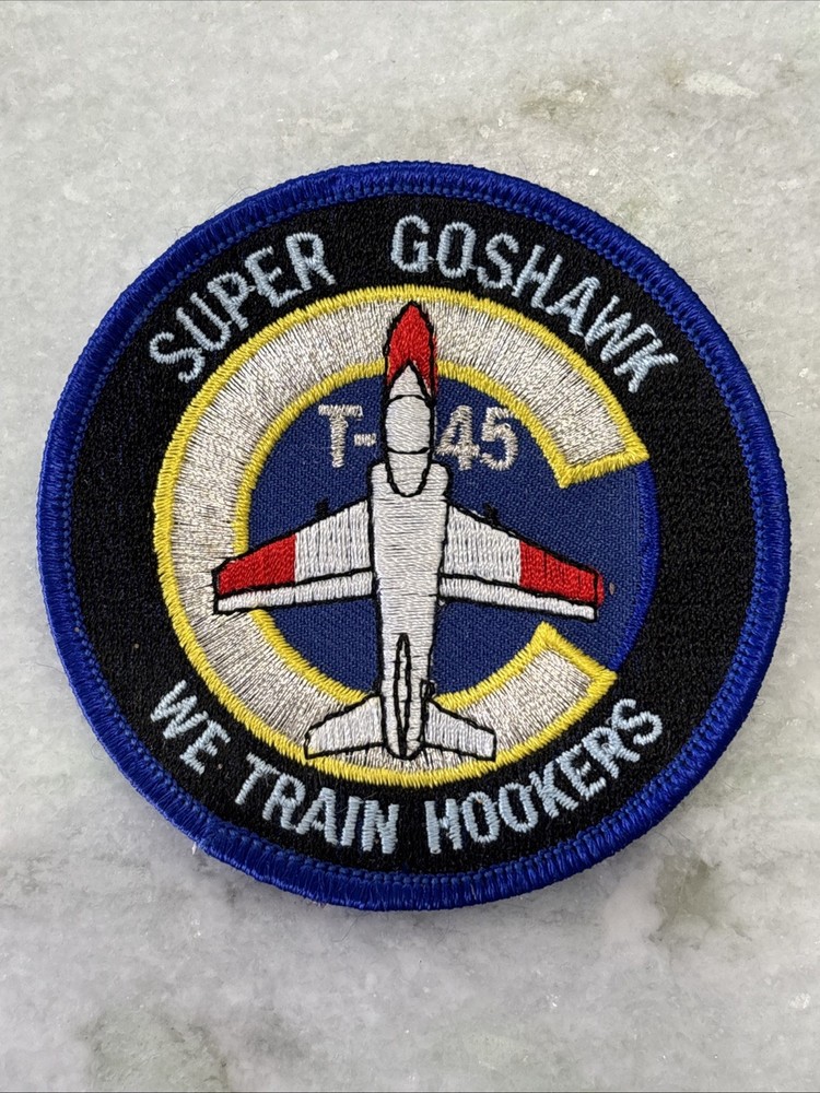 VT-9 TIGERS SUPER GOSHAWK WE TRAIN HOOKERS SHOULDER PATCH