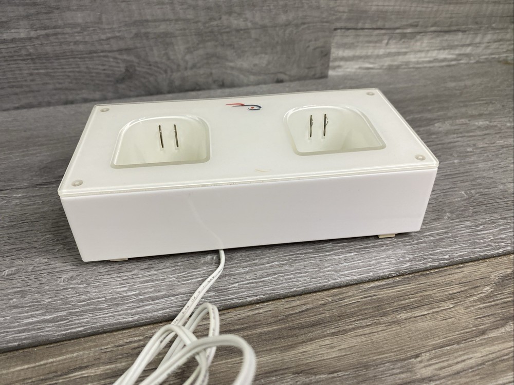 Rocketfish Gaming Wii Remote Charging Dock