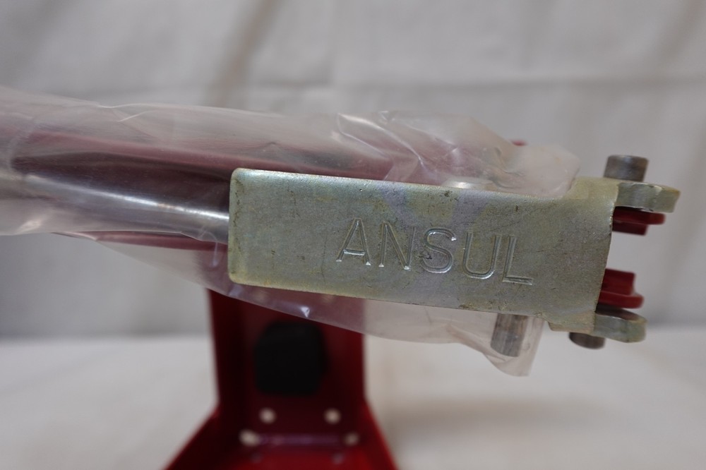 Ansul Fire Extinguisher Wall Mounting Bracket (for Ansul 10-E) 30886 / 10-E NOS