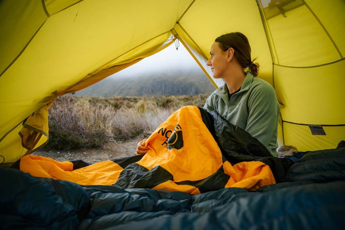 NWT The North Face Eco Wawona Camping Beach Travel Fuzzy Blanket Poncho $120