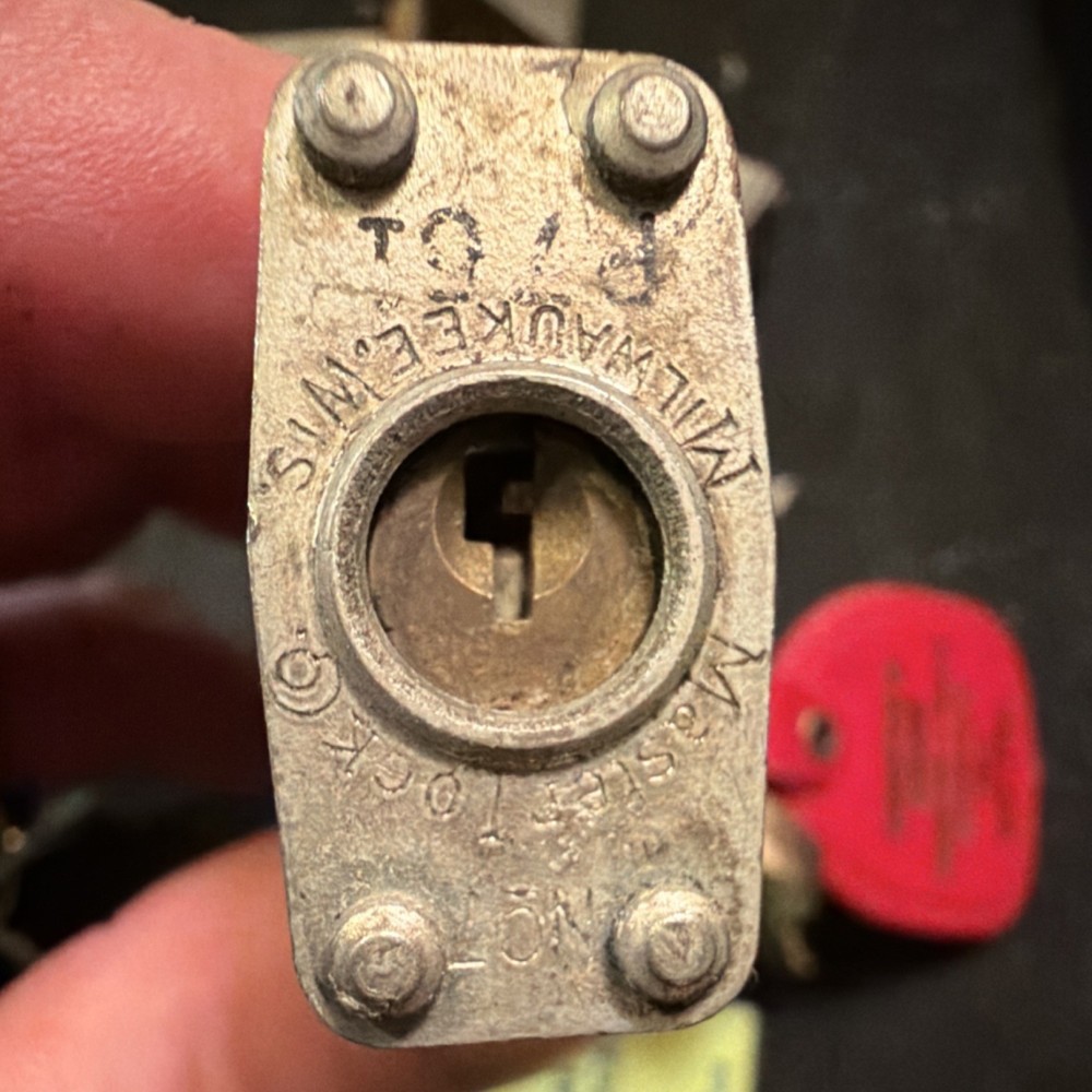Master Lock Vintage pre 1963 No 7