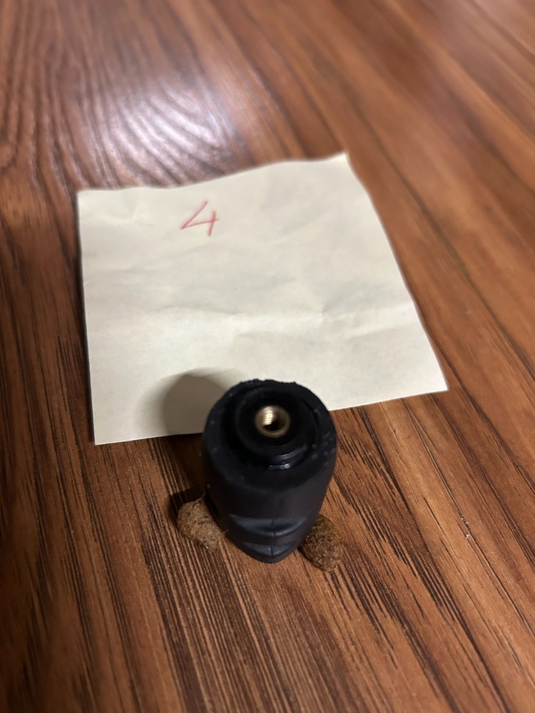 Hoyt String Stopper; Color: Black