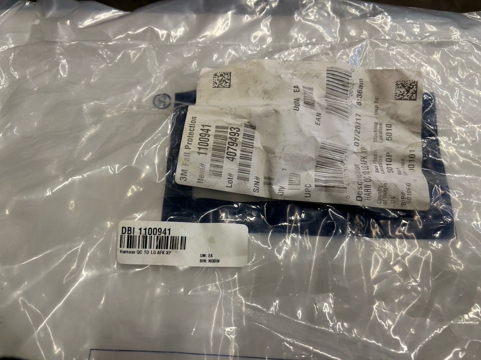 3M DMI-SALA 1100941 ExoFit XP Flash Safety Harness 310-lb Large. NEW IN BAG