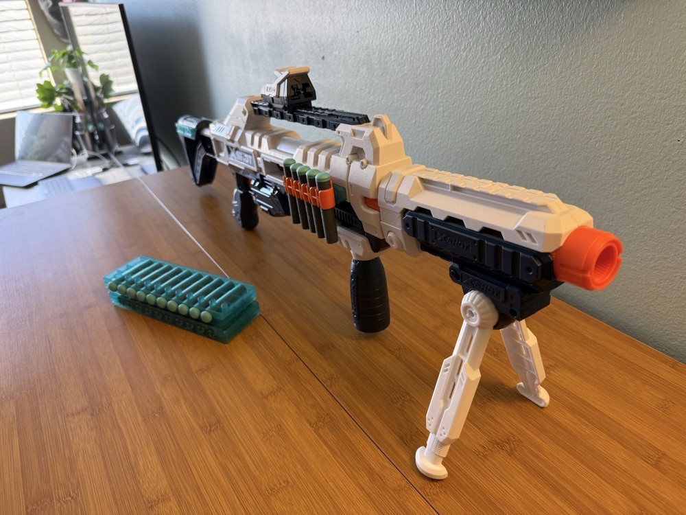Zuru Xshot Foam Blaster Rifle + Extras