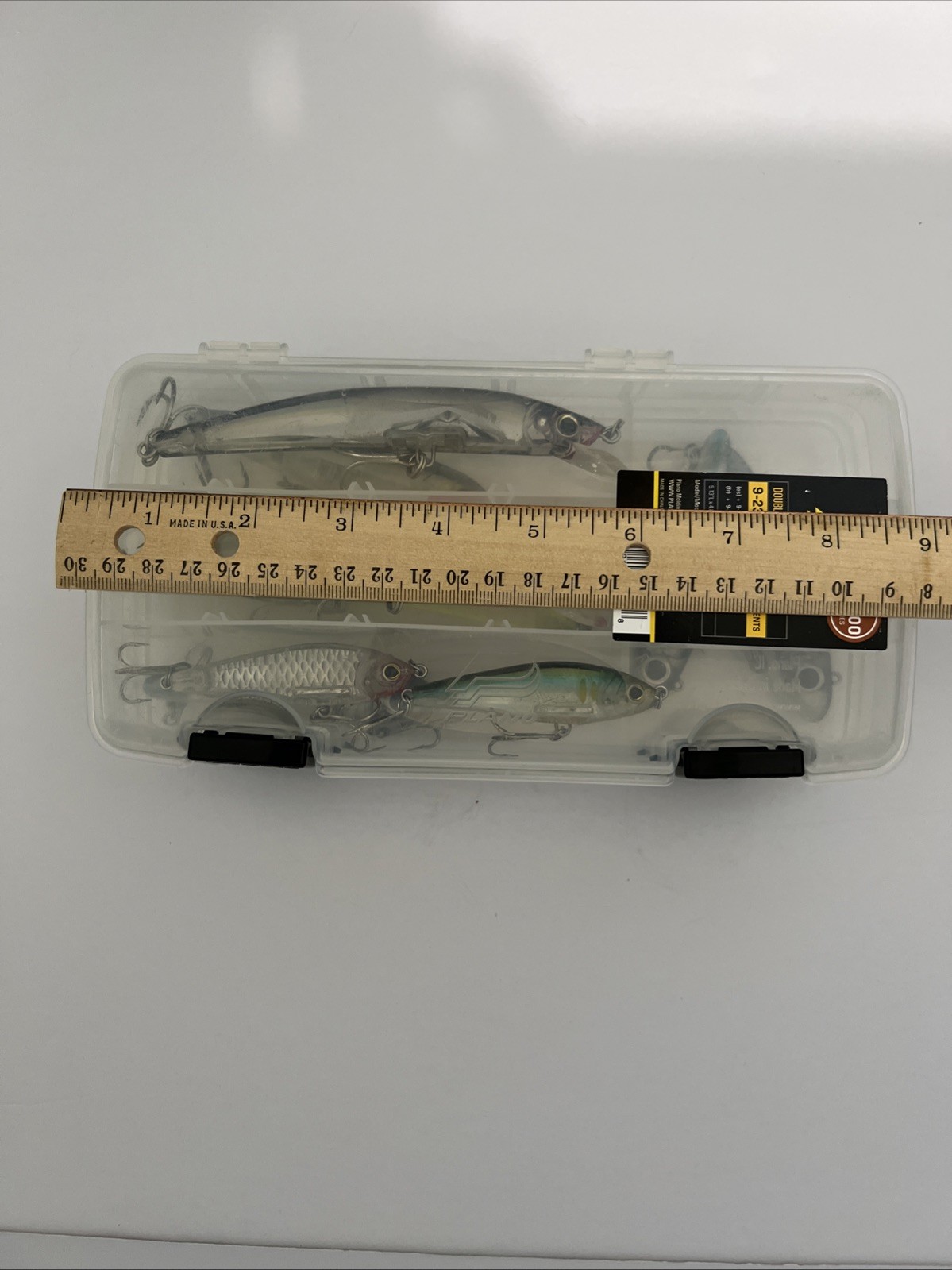 Plano 3500 Stowaway Case With Mixed Lot Of 6 YoZuri And 3 Bomber Lures