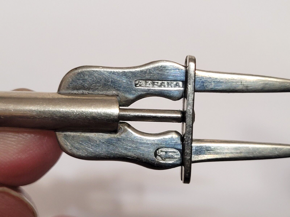 ALPAKA Mechanical Spring loaded Olive / Cherry Fork - Bar Tool