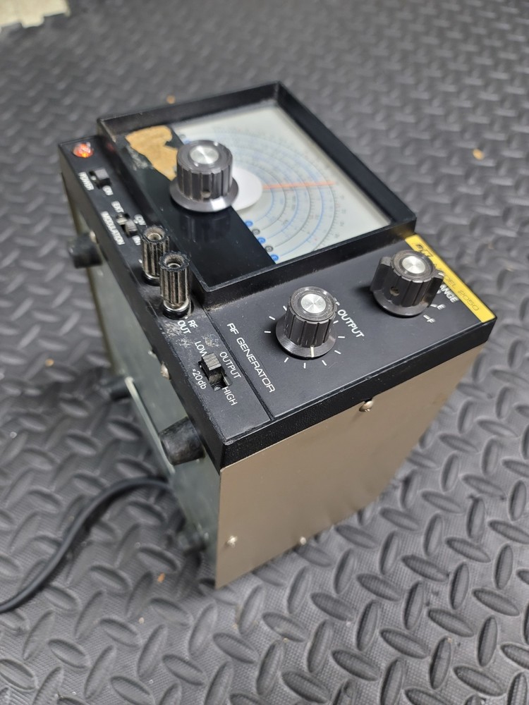 BK Precision Model: 2050 RF Signal Generator - AS IS