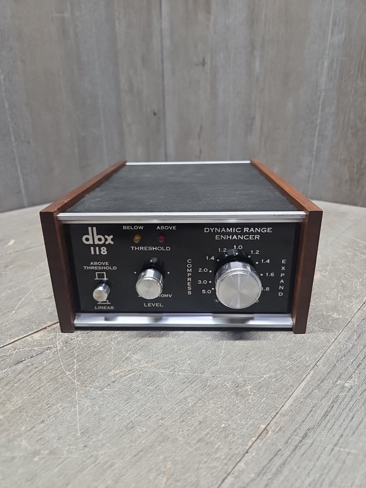 DBX 118 Dynamic Range Enhancer Linear Expander Compressor Limiter Peak Unlimiter
