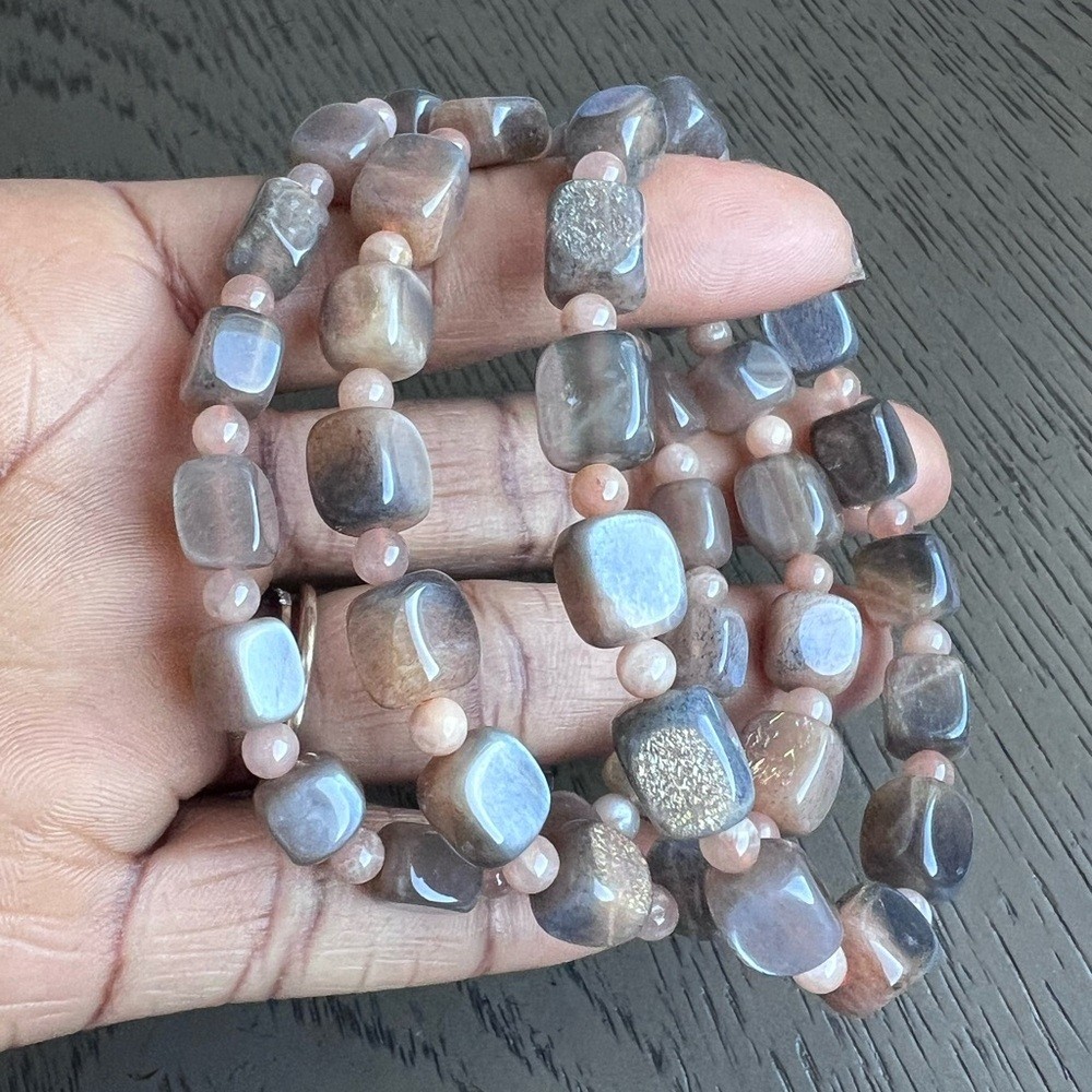 Backbone sunstone cube bracelet 6.5. (One)