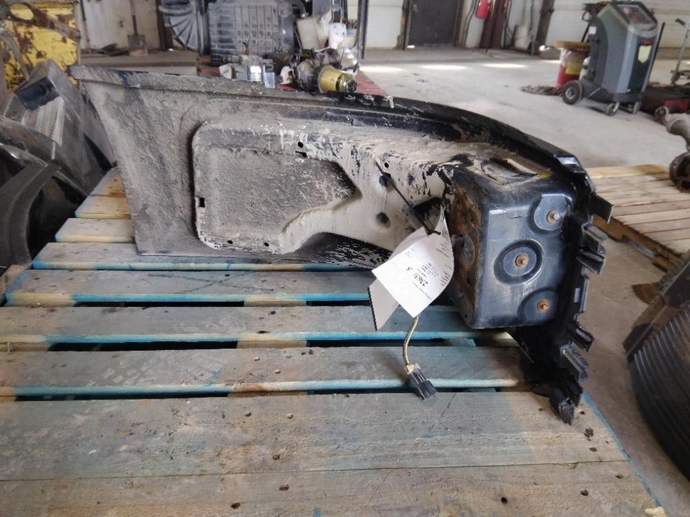 For 2007 VOLVO VNL BUMPER END Left , MN