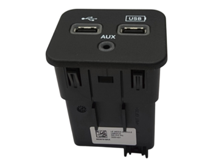 CHRYSLER MEDIA HUB USB PORT 68297818AA NEW OEM 68297818AA