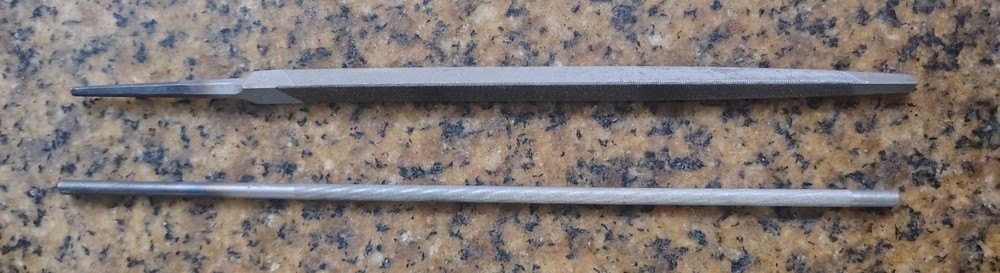 🗽2 FILES .15 DIA & 5/16" TRIANGULAR X 6" EXCELLENT CONDITION