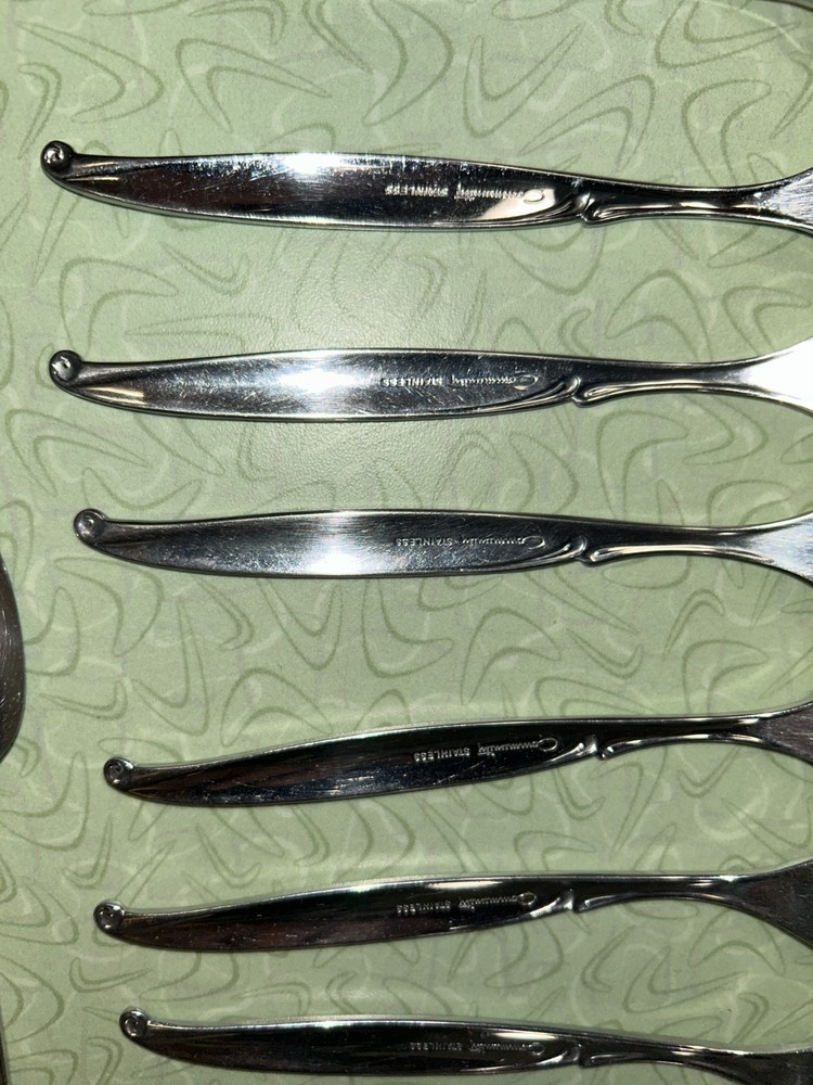 ONEIDA COMMUNITY DRIFTWOOD Flatware 61 pieces