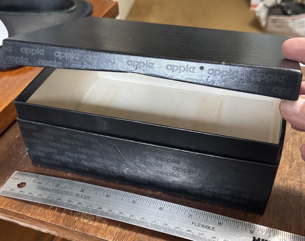 Empty box, originally contained Apple / / / (Apple 3) software and manual