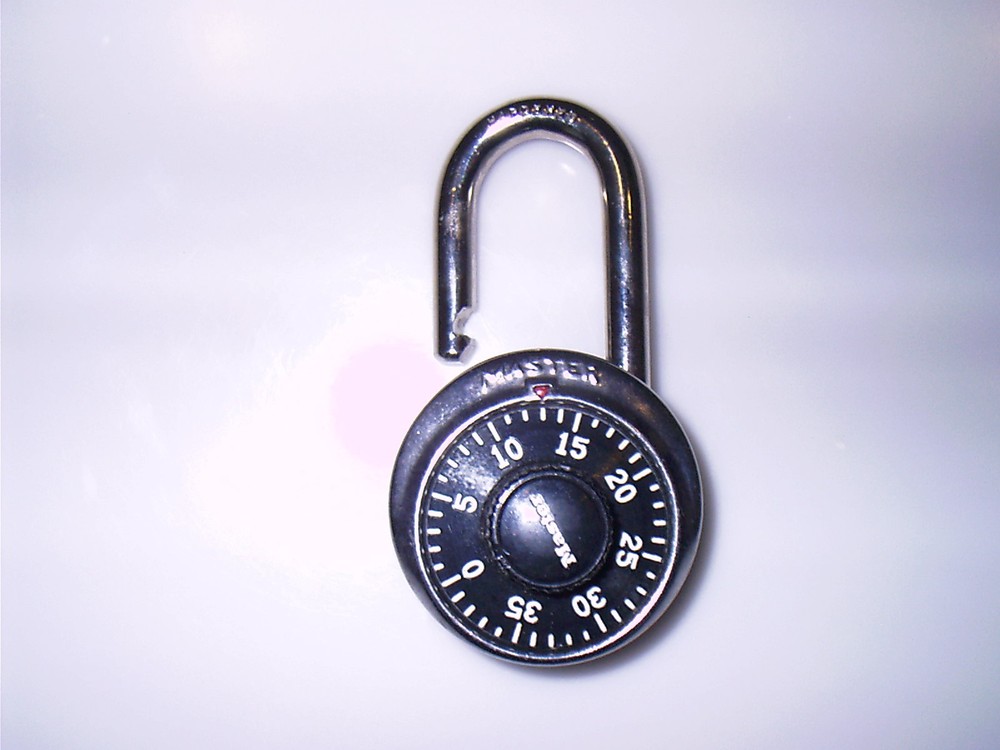 Master Lock genuine combination padlock (various colors) with combination Used