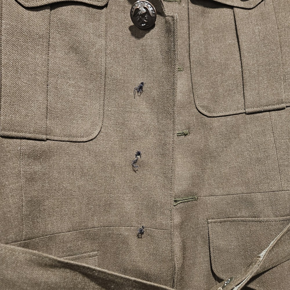 Vintage 1940s U.S. Marines Jacket! (missing buttons)