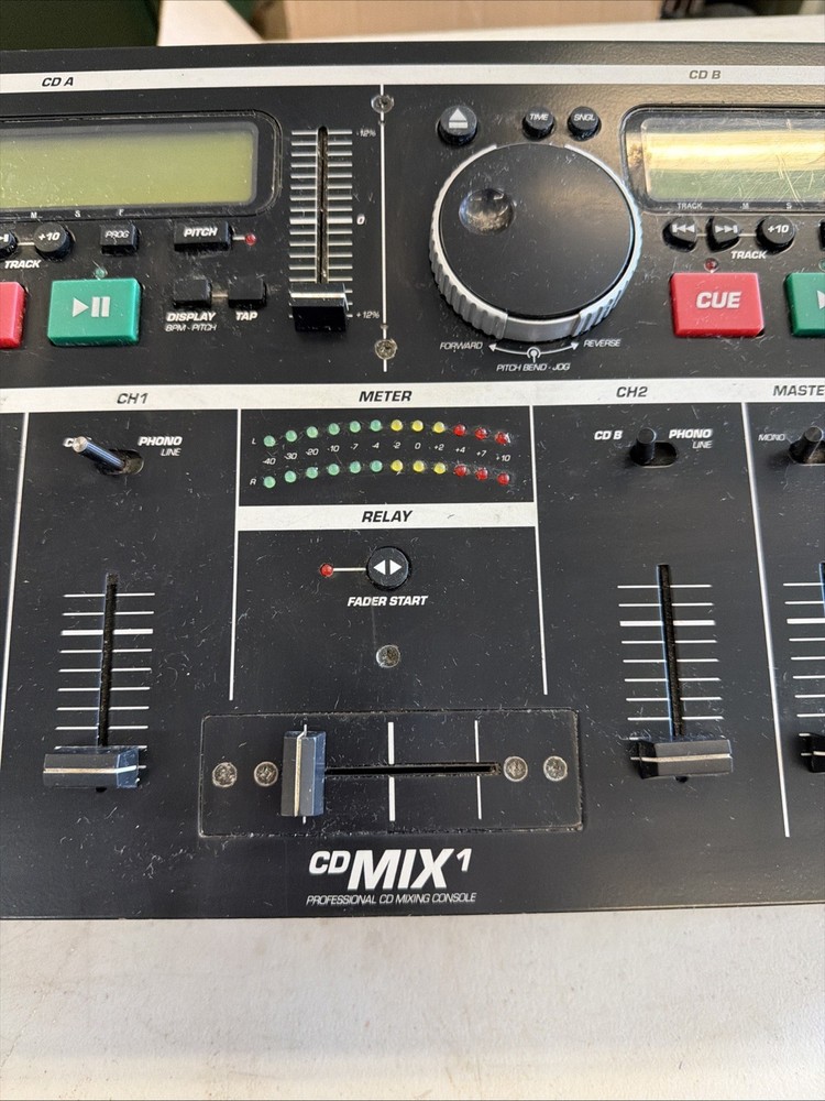 Discontinued Numark CD Mix 1 Professional CD Mixing Console Untested