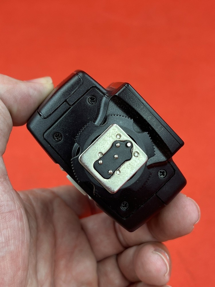 YONGNUO YN560-TX Manual Camera Flash Trigger Controller - Nikon