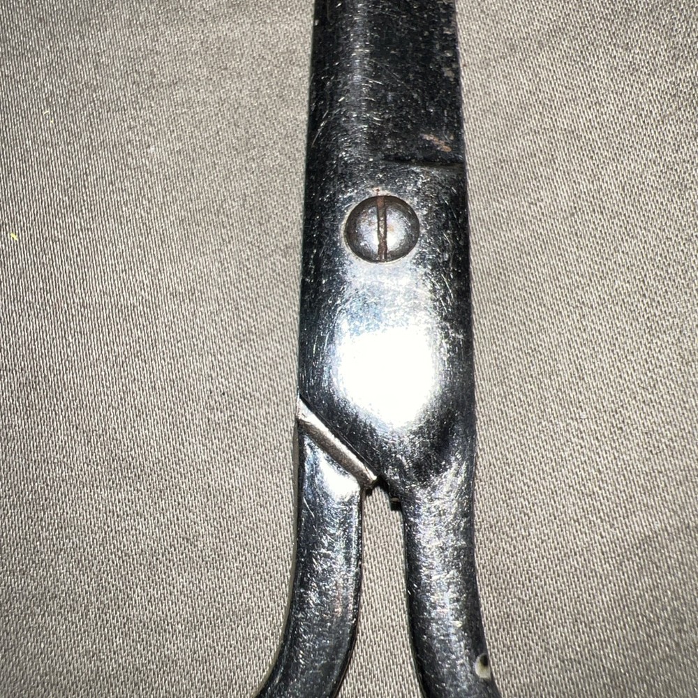 Vintage Scissors 5 1/4″ Long