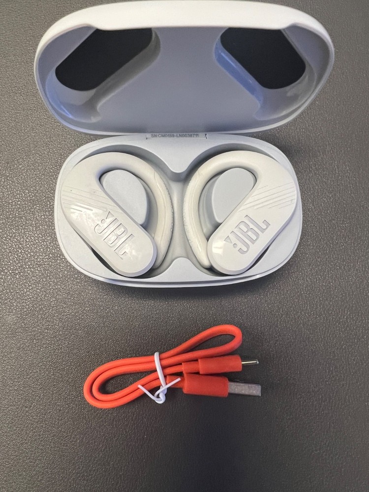 JBL ENDURANCE PEAK 3 True Wireless Bluetooth Earbuds-WHITE