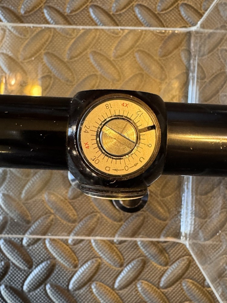 Leupold M8-4x Fixed Glossy Rifle Scope Duplex Reticle, 1984.