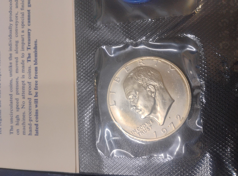1972-S Eisenhower Silver Dollar 40% Uncirculated OGP Blue Envelope US Mint