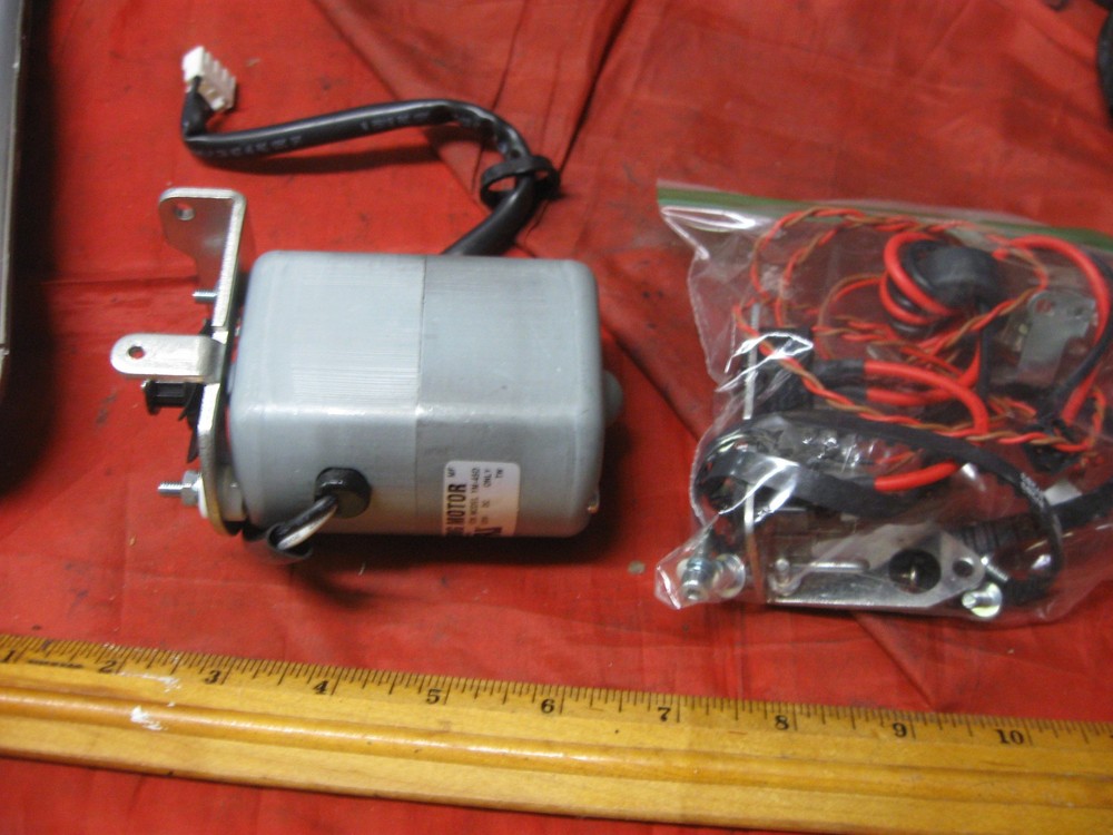 SINGER SEWING MACHINE 7422 ADVANCE MOTOR LIGHT YM-450
