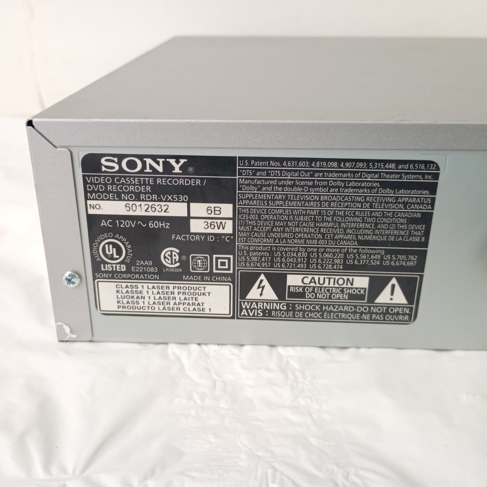 Sony RDR-VX530 DVD/VHS Recorder Player Combo Silver VCR Remote Cable Bundle