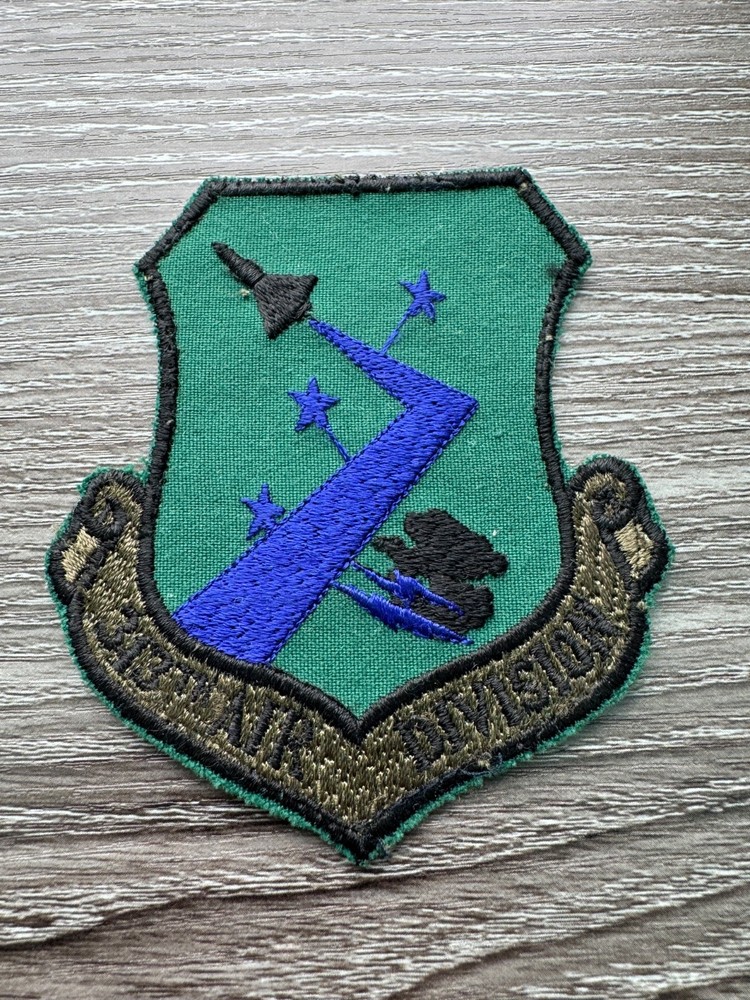 Vintage USAF Inactive 313th Air Division Cloth Patch