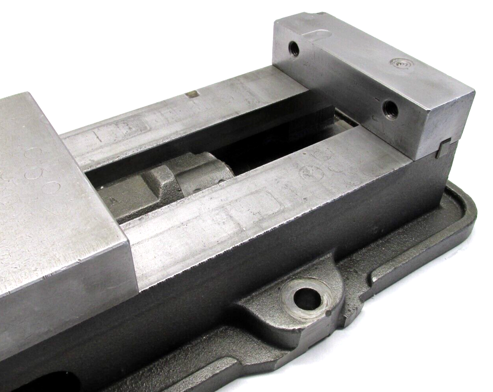 KURT ANGLOCK 6" MILLING MACHINE VISE - #D60