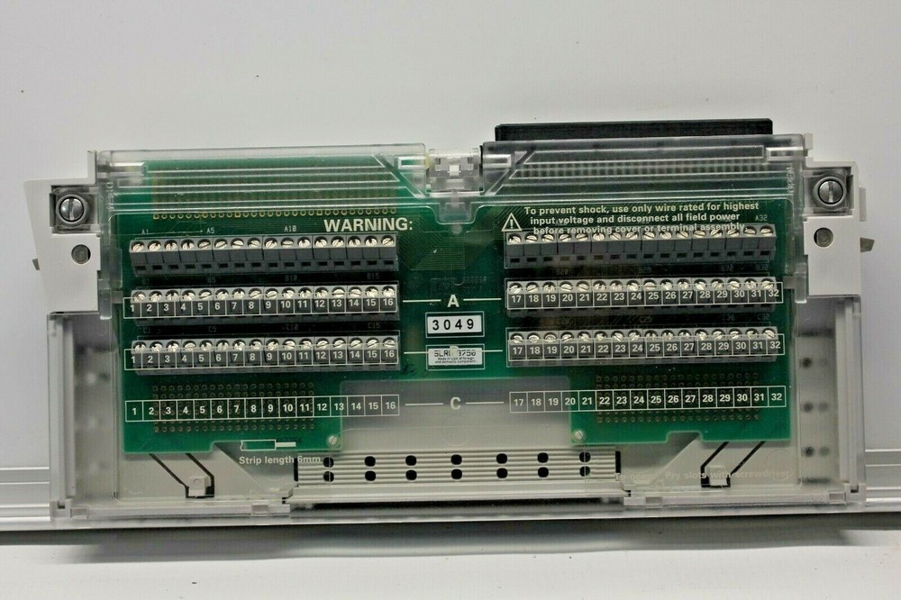 HP E1490C Register Based Breadboard VXI Module Terminal