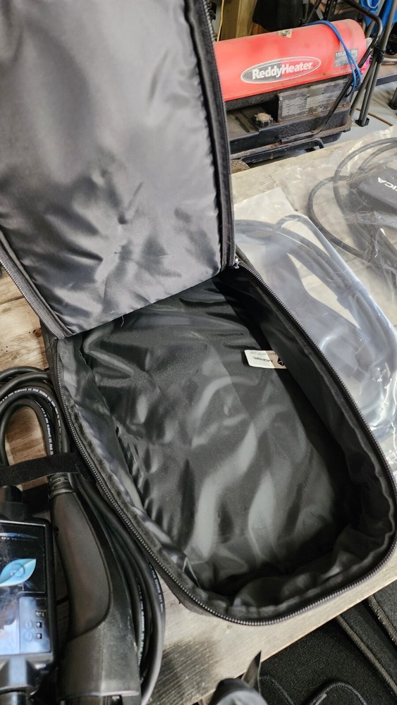 Chrysler Phev Charger With Bag (Used)