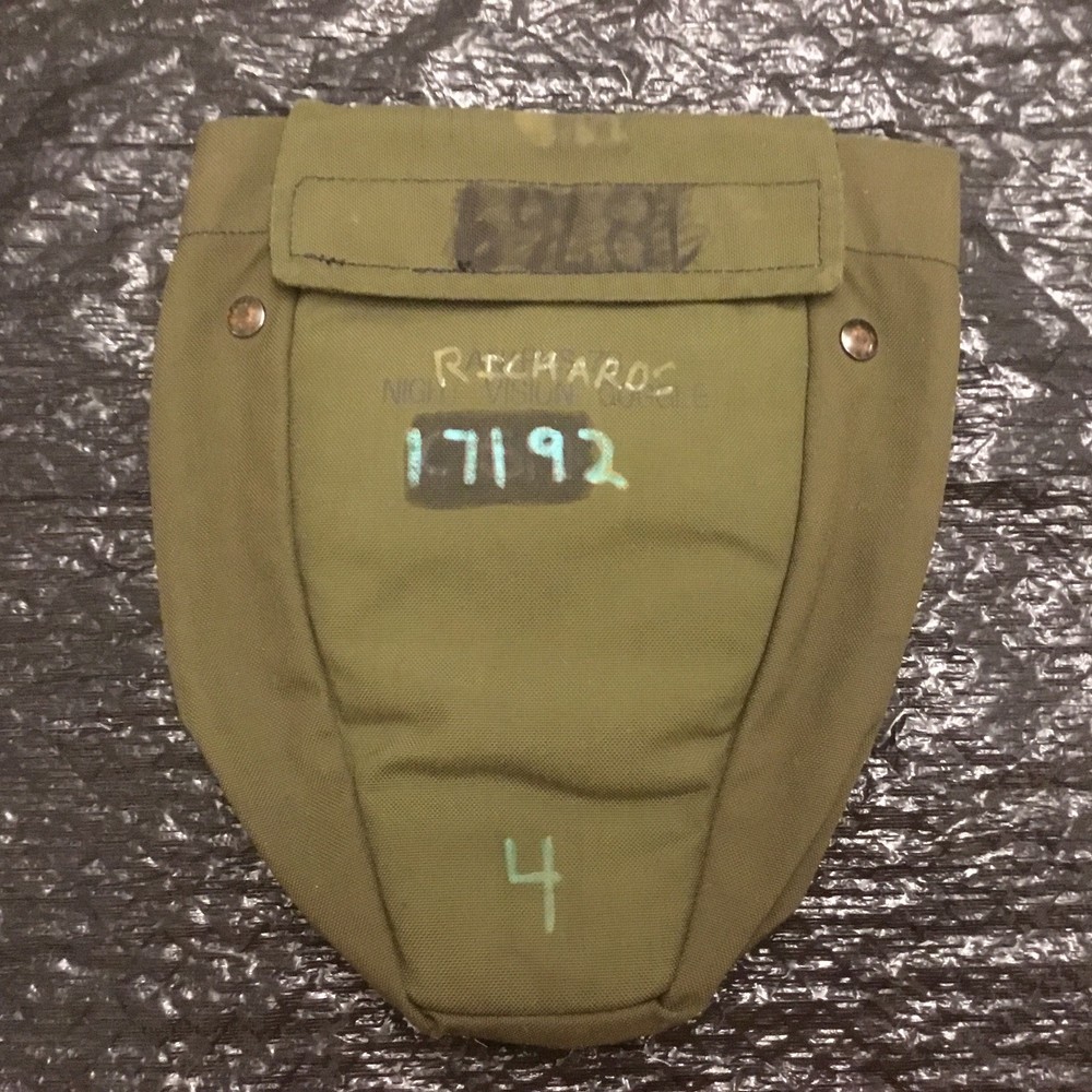 AN/PVS-7BNight Vision Goggle Carrier