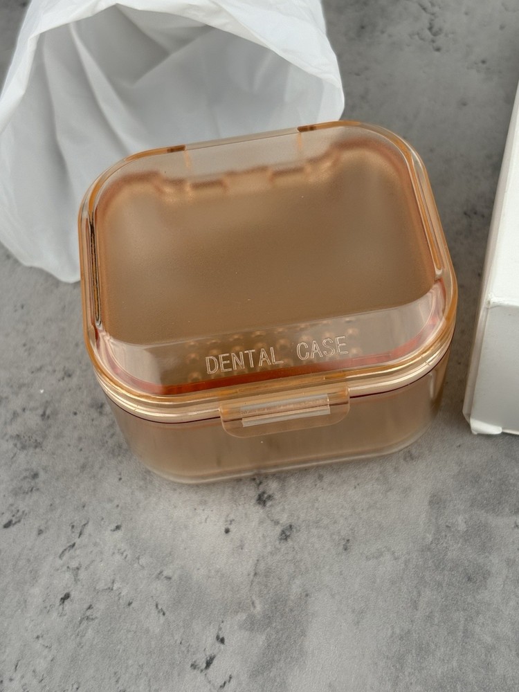 dental retainer case