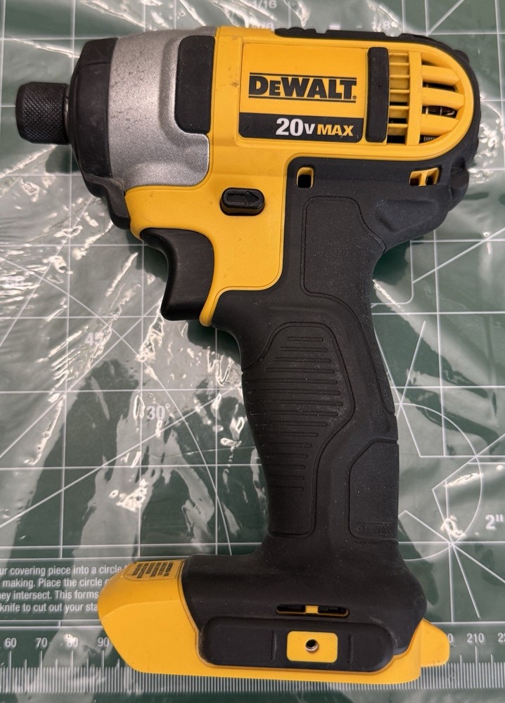 Dewalt 20V 1/4" 1/2" DCD780 DCF885 2-Drill Combo Kit