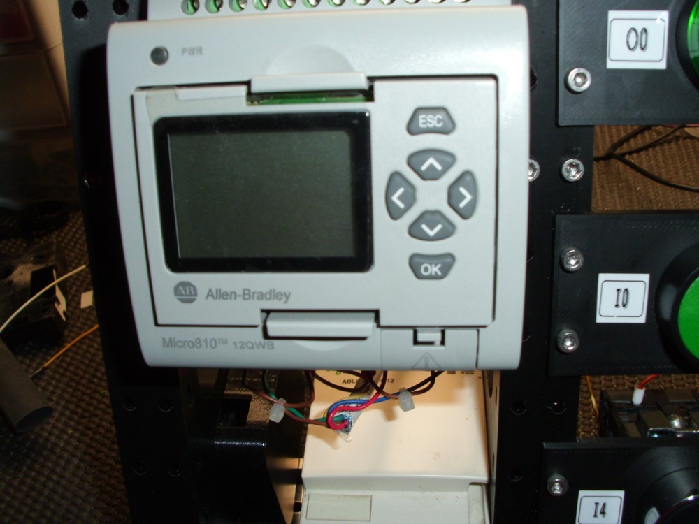 Allen-Bradley Micro 810 PLC Trainer