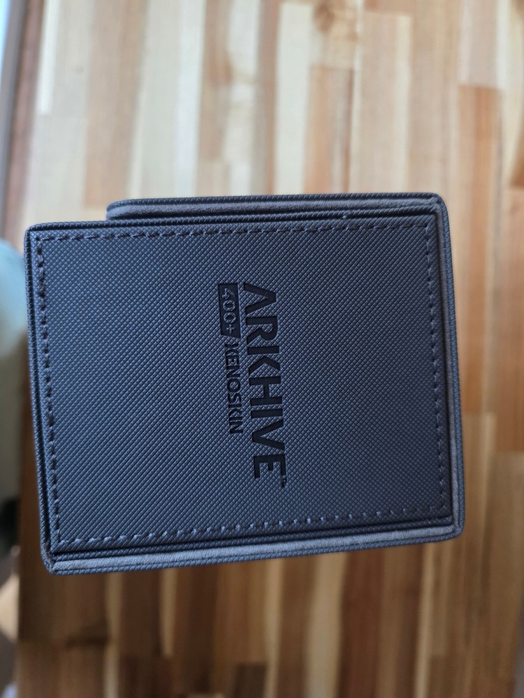 Ultimate Guard Arkhive 400 Xenoskin Deck Case - Black