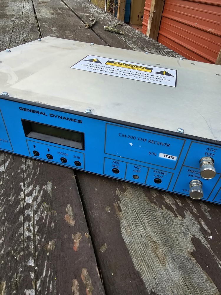 General Dynamics CM-200 VHF Receiver